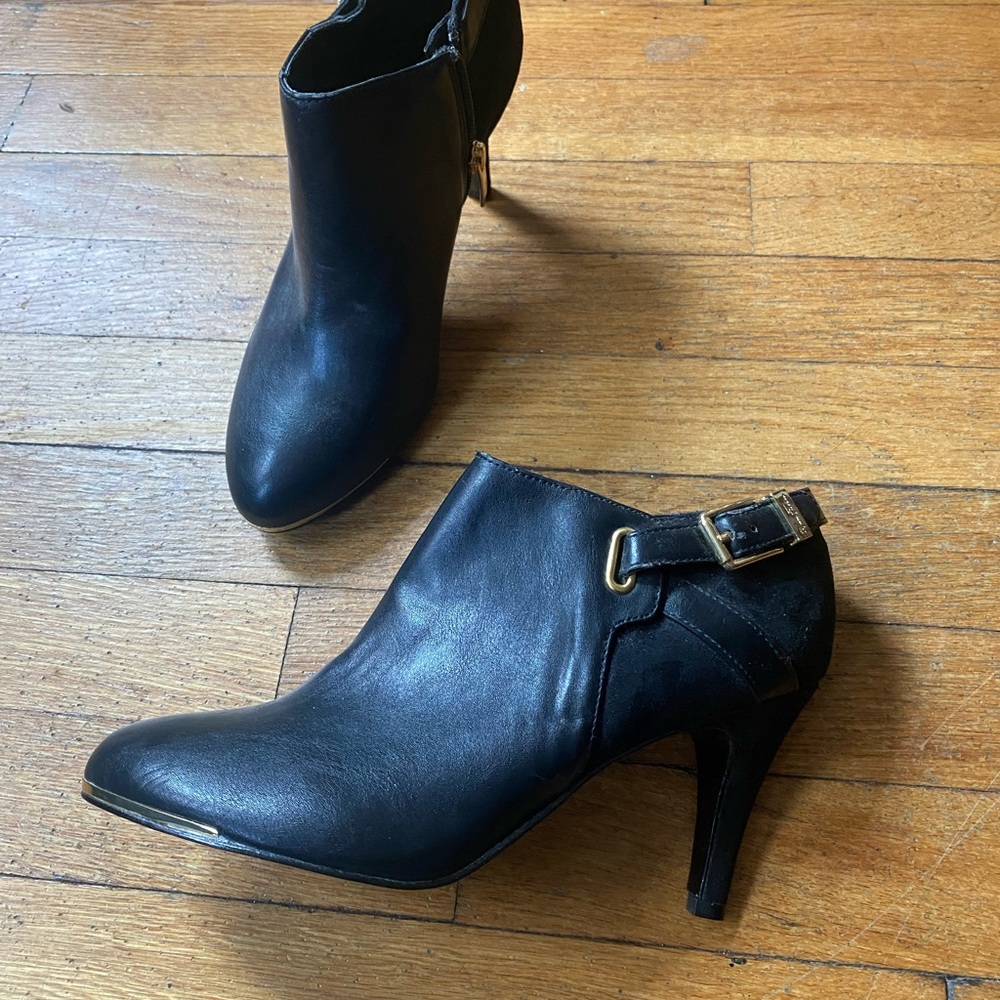 Marc Fisher designer heel booties